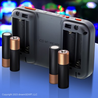 Pocket player space invaders portable