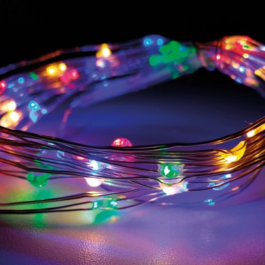 Guirnalda a pilas  fija 40 leds cable alambre plateado luz multicolor 2m